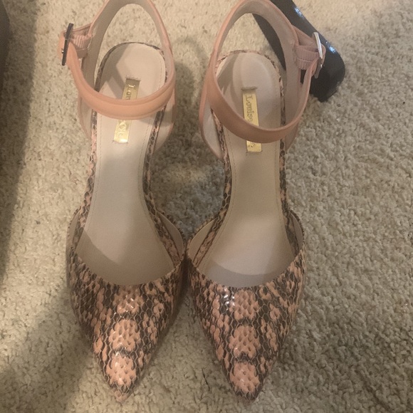 Pre-loved pink and black snakeskin heels! - Picture 5 of 5